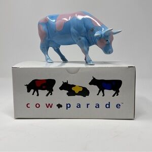 NWT Cow Parade Retired Lullaby Cow Handmade Figurine #9182